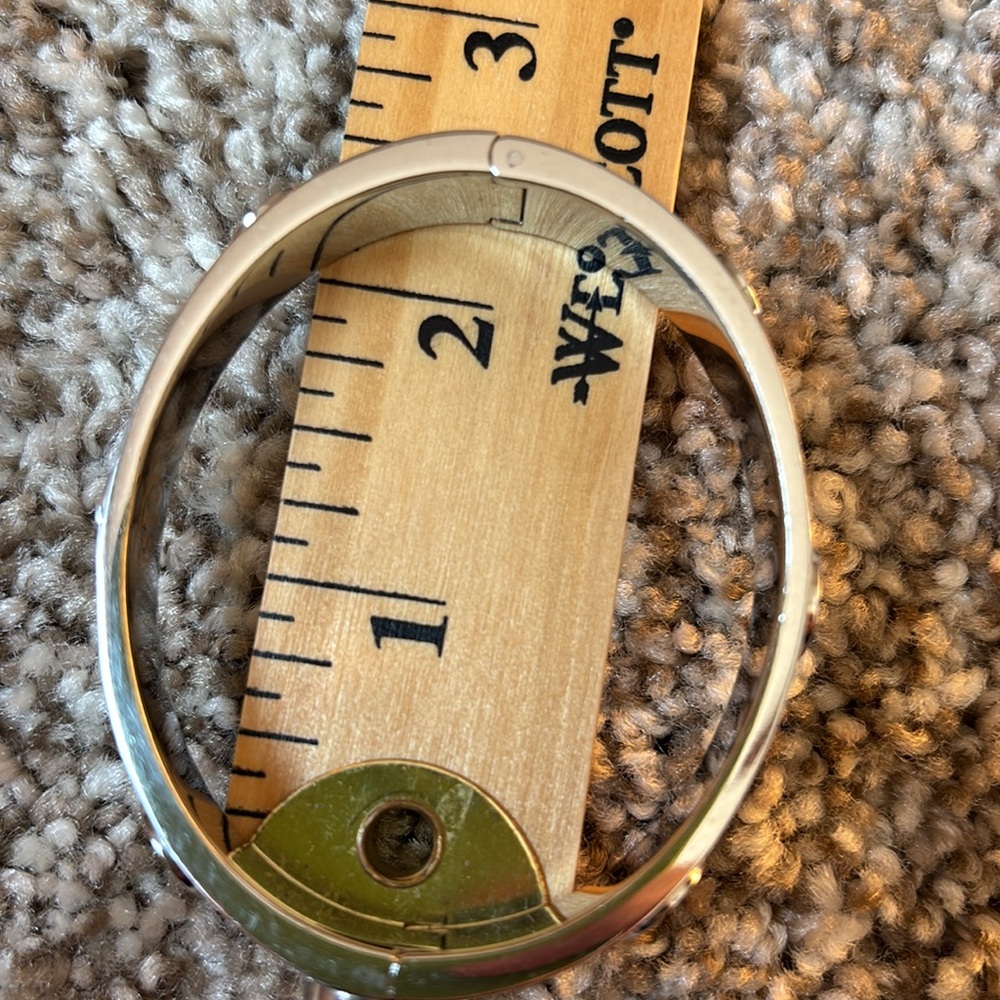 Tory Burch miller hinge bracelet - Picture 4 of 6